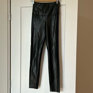 Wilfred Free leggings